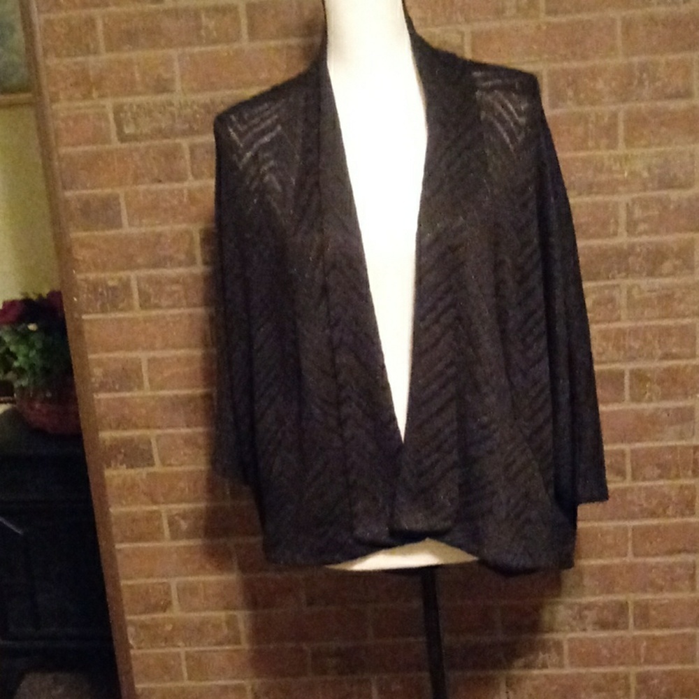 Eyeshadow  sz L sweater